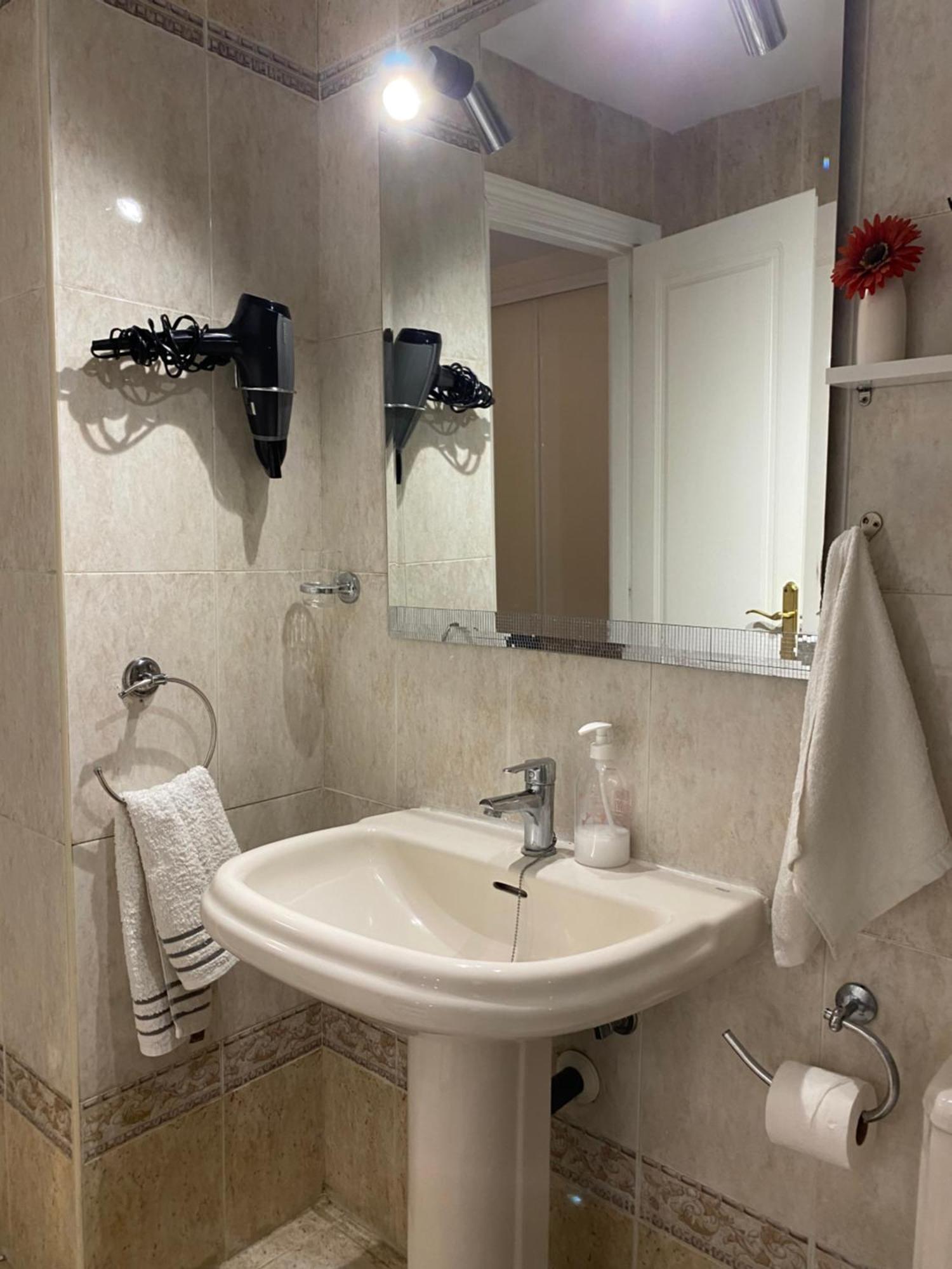 Marina Apartment Beach เอสเตโปนา ภายนอก รูปภาพ